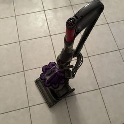 Dyson DC17 Absolute Animal Vacuum Cleaner Strong Belt/roller with Accessories