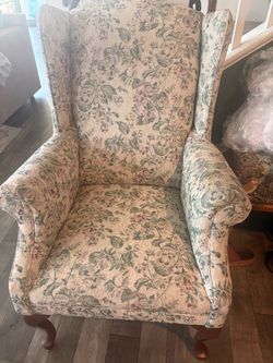Vintage floral sofa chair (s)