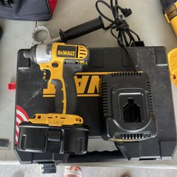 Dewalt 18 Volt With Battery 