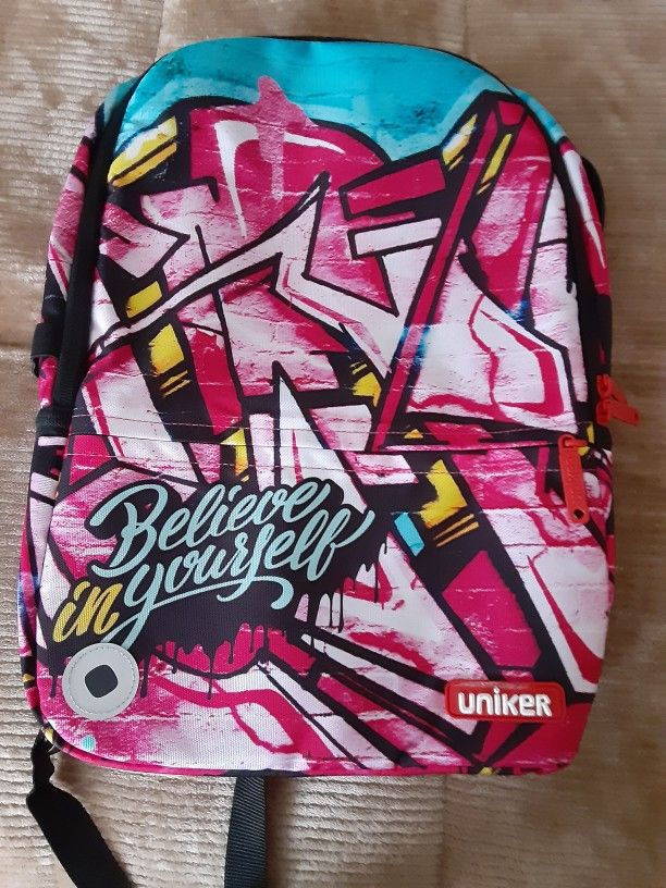 UNIKER Graffiti Backpack 🎒