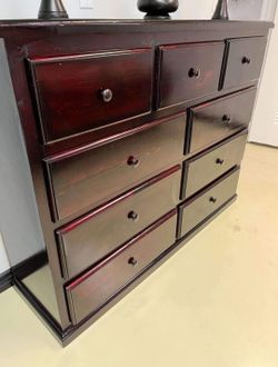 Pinewood Dresser 