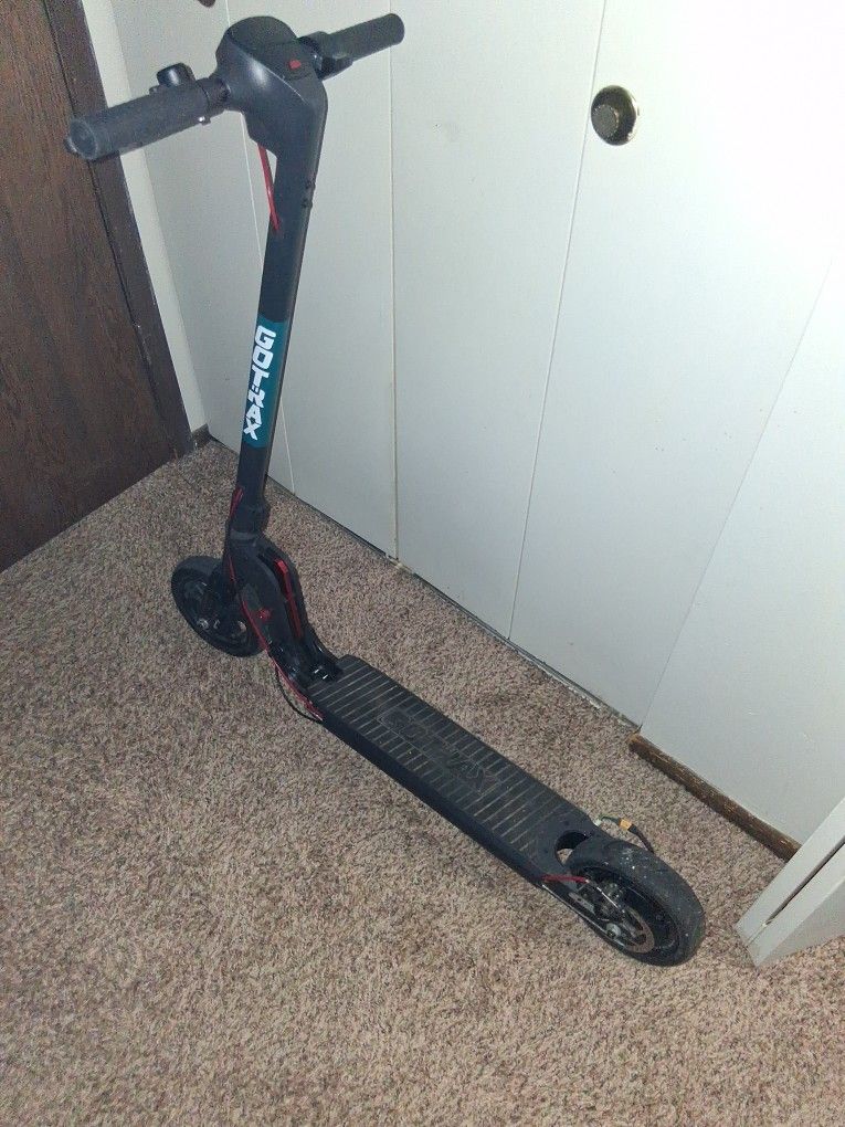 GoTrax Electric Scooter