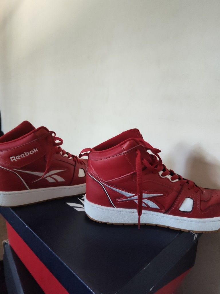 Size 10 Reebok High Tops