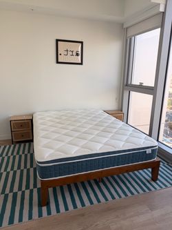 Koorlian Queen 10” Hybrid Mattress | Excellent Condition