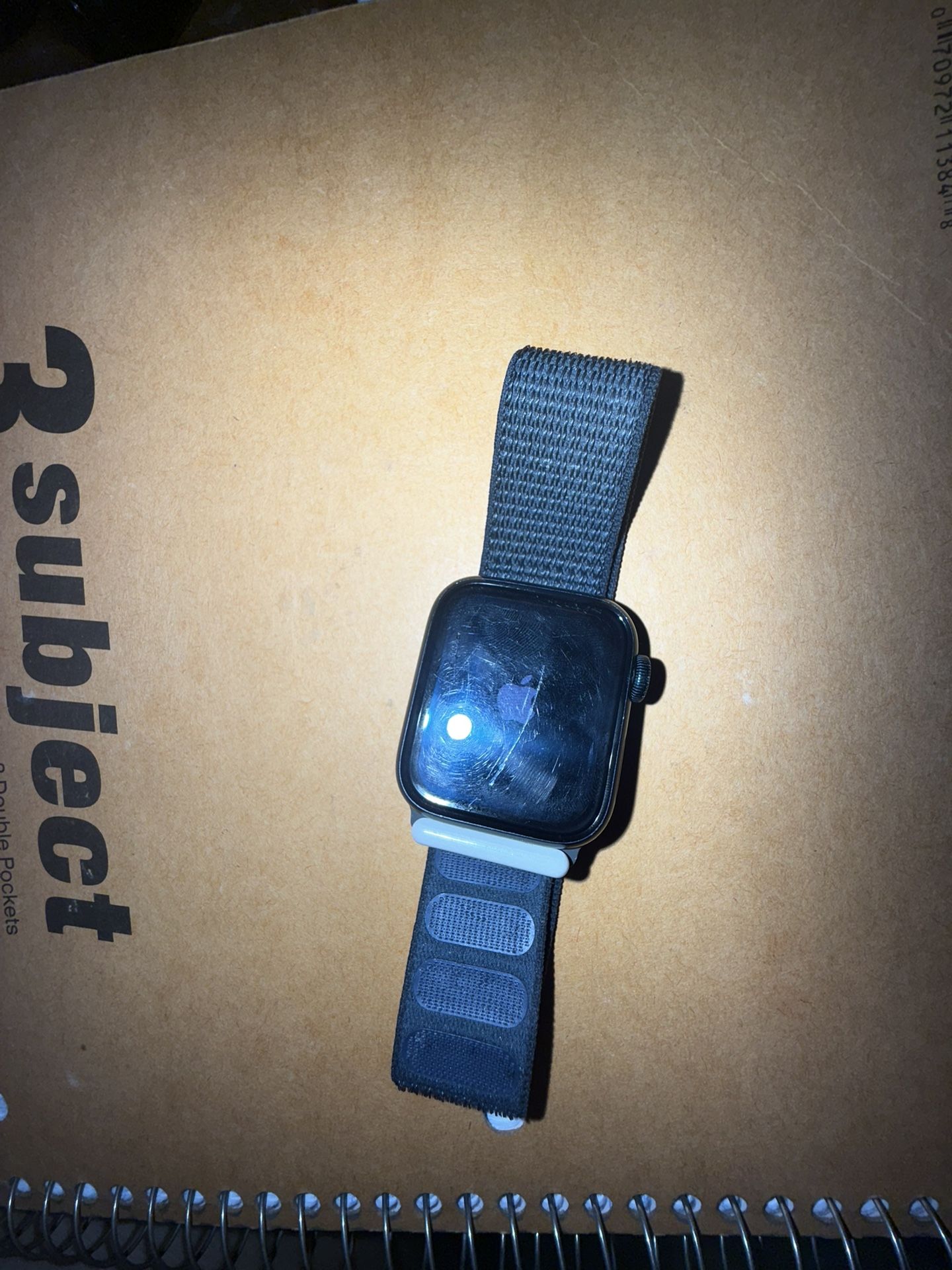 Apple Watch SE 2nd Generation (GPS) 40mm Midnight Aluminum Case with Midnight Sport Loop - Midnight - (2022)