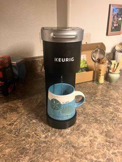 Keurig Single Cup Coffee/Tea Maker