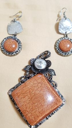 Earings and pendant set