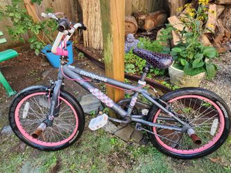 Mongoose Rebel Freestyle Kids BMX Bike 20 inch mag wheels ages 6