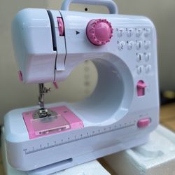 Mini Multifunctional Household Sewing Machine
