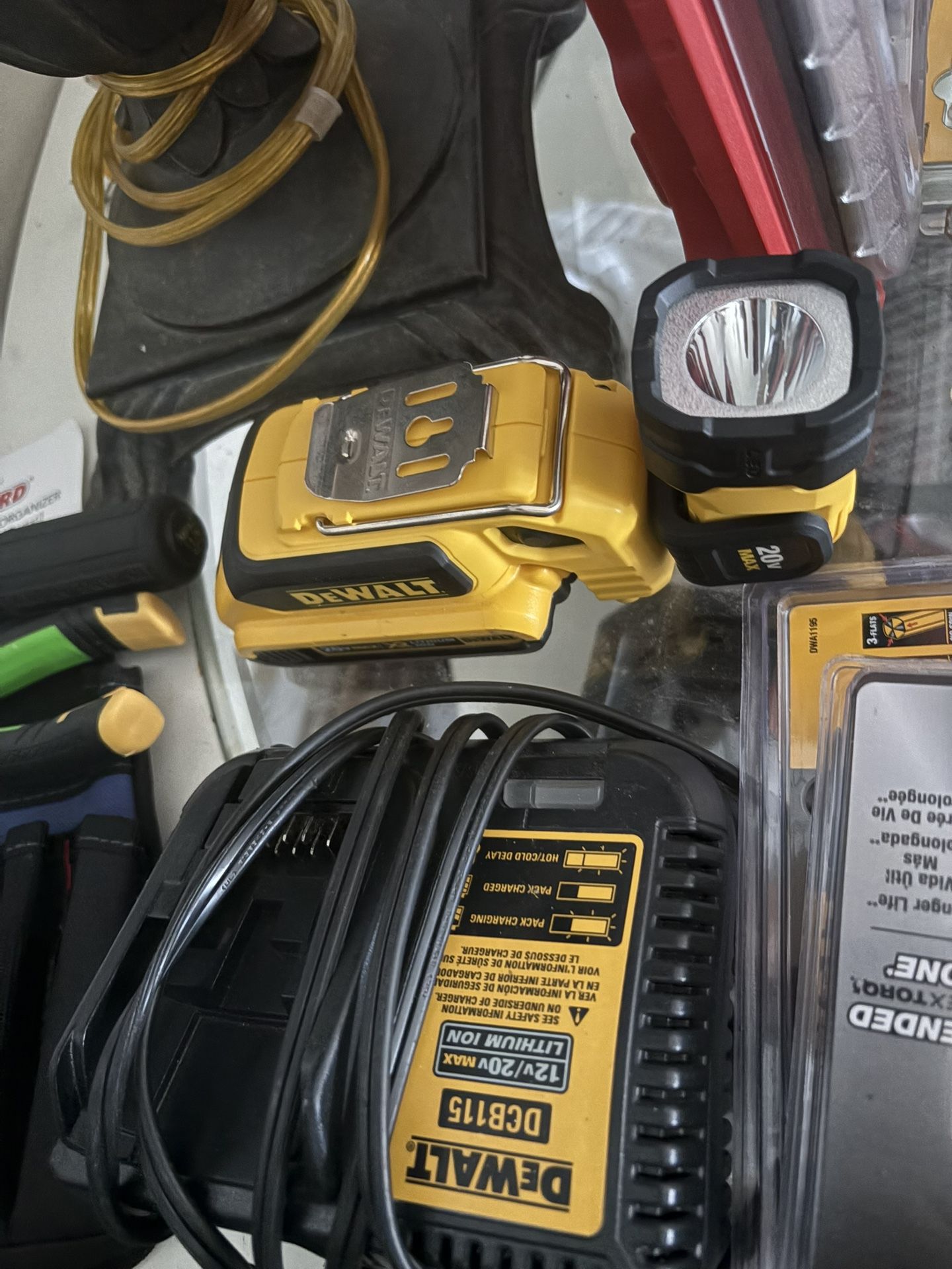 Cargador Y Batería