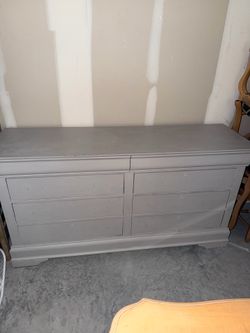 6 DRAWER WOOD DRESSER