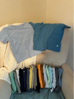 20 honest baby solid t’s - $15 2T