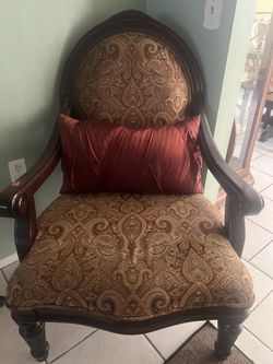 The chair I’m selling for 100 although 75 is good decorations for the wall $30 if not 20 is good also to just space large chest piece beautiful for de
