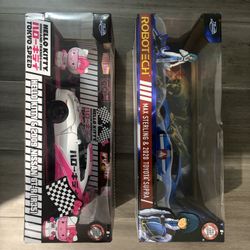 Hello Kitty Tokyo Speed 2009 Nissan GT-R R35 1:24 Scale Diecast Model by Jada 