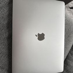 MacBook Pro 2017 Flexgate (screen issue)