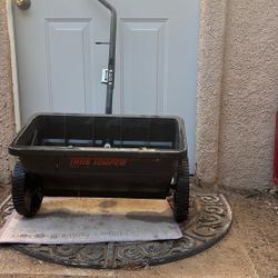 True temper DS1500 Grass Seeder