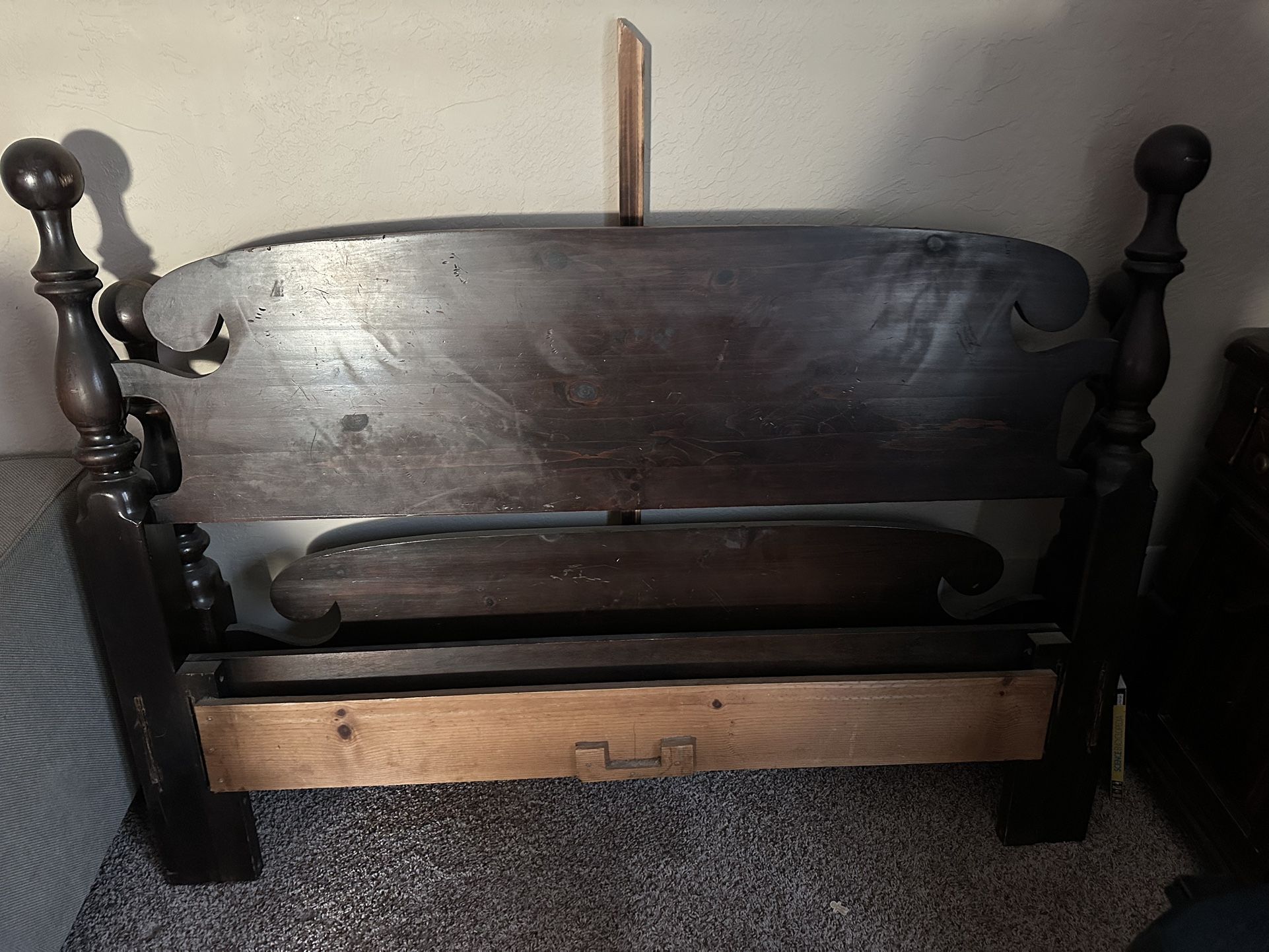Queen Wooden bed Frame