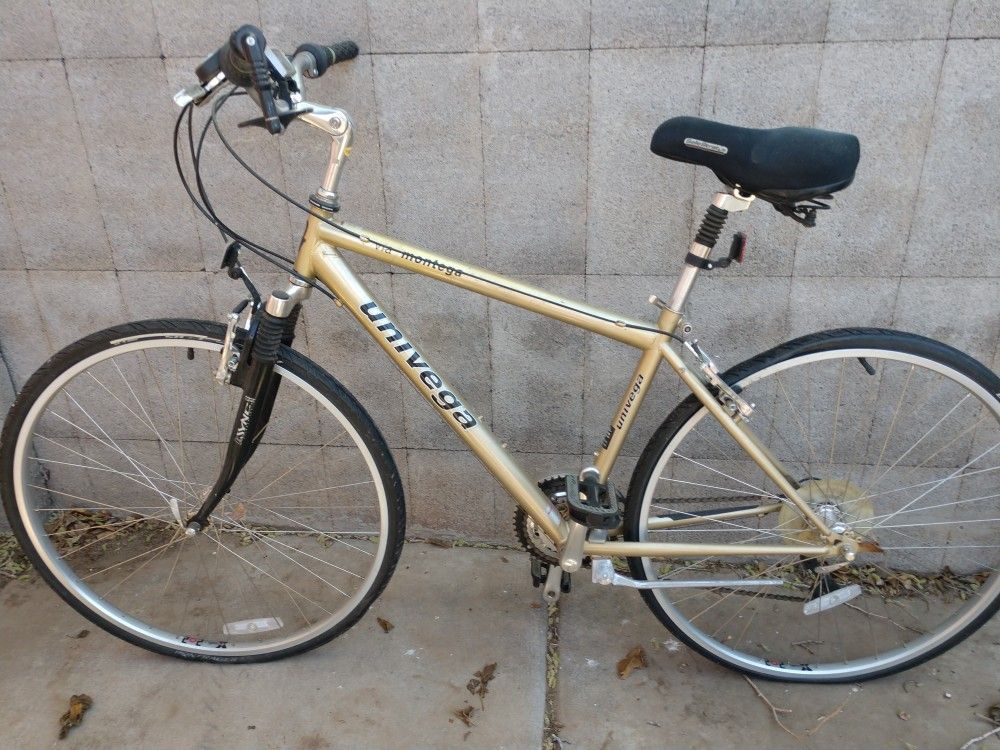 Univega Via Montega hybrid Bike bicycle NICE