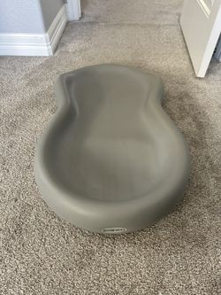 Keekaroo Peanut Baby Changing Pad – Waterproof & Non-Slip