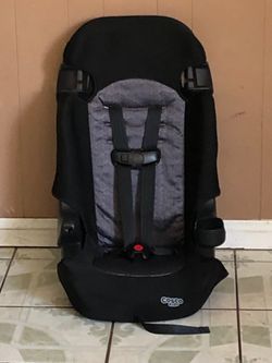 LIKE NEW 2 IN 1 CAR SEAT BOOSTER!!!!
