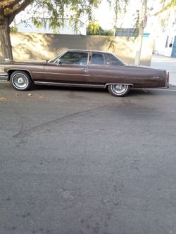 1975 Cadillac DeVille