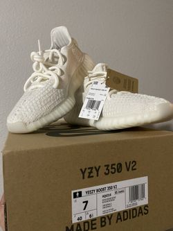 Yeezy Size 7