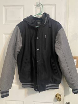 Brand New CSG Varsity Jacket , Chamarra Nueva  “ Tamaño Large 