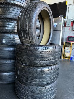 235/40/R19 marca CONTINENTAL las 4 llantas usadas instaladas y balanceadas