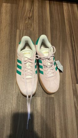 Adidas size 8.5 women