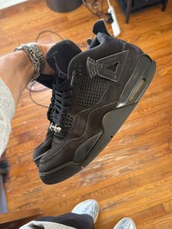 BLACK CAT 4s AUTHENTIC