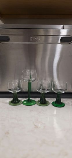 Set of 4 Green Stem Wine Glasses