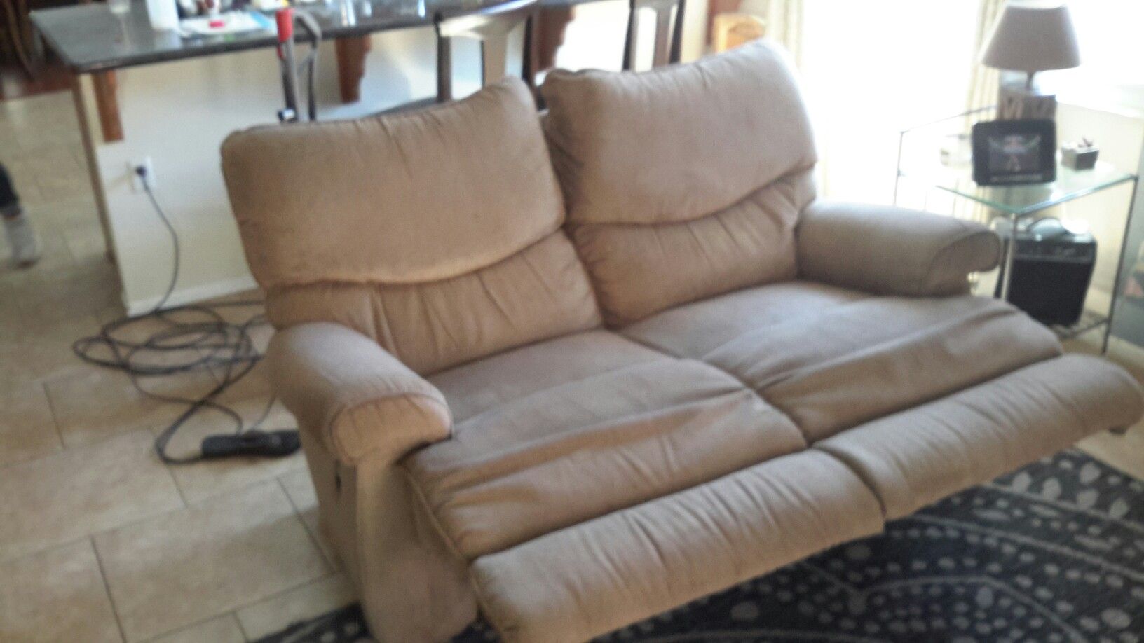 Lazyboy loveseat recliner for Sale in Temecula, CA OfferUp
