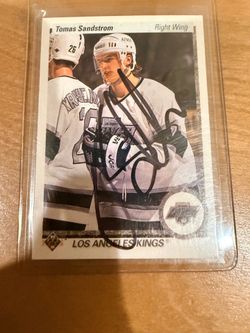 1990-91 Upper Deck Tomas Sandstrom #251 signed