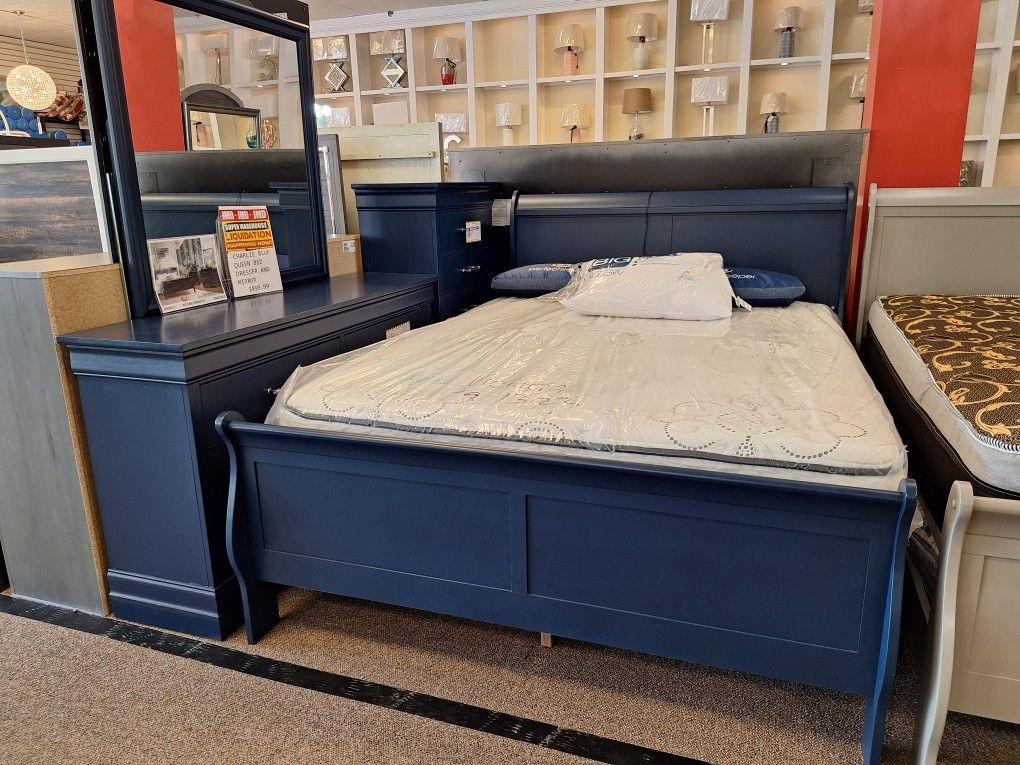 Charlie Blue Queen Bed Dresser And Mirror