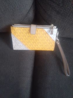 Michael kors Wallet. New