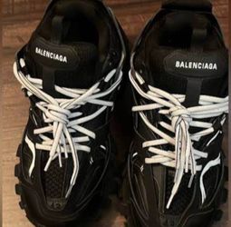 Balenciagas track led