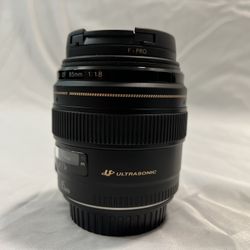 Canon EF 85mm f/1.8 USM
