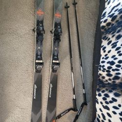 Nordica Skies With Poles