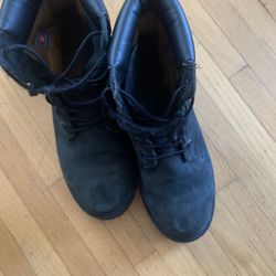 Black Timberland Size 7