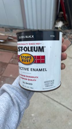 Black paint 90 percent full