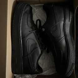 Black Air Forces Size 6y
