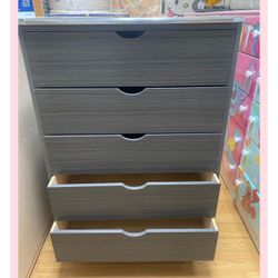 Dresser/ Five drawers dresser
