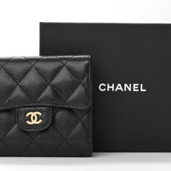 CHANEL Lambskin Quilted Chanel 19 Phone and Card Holder Black