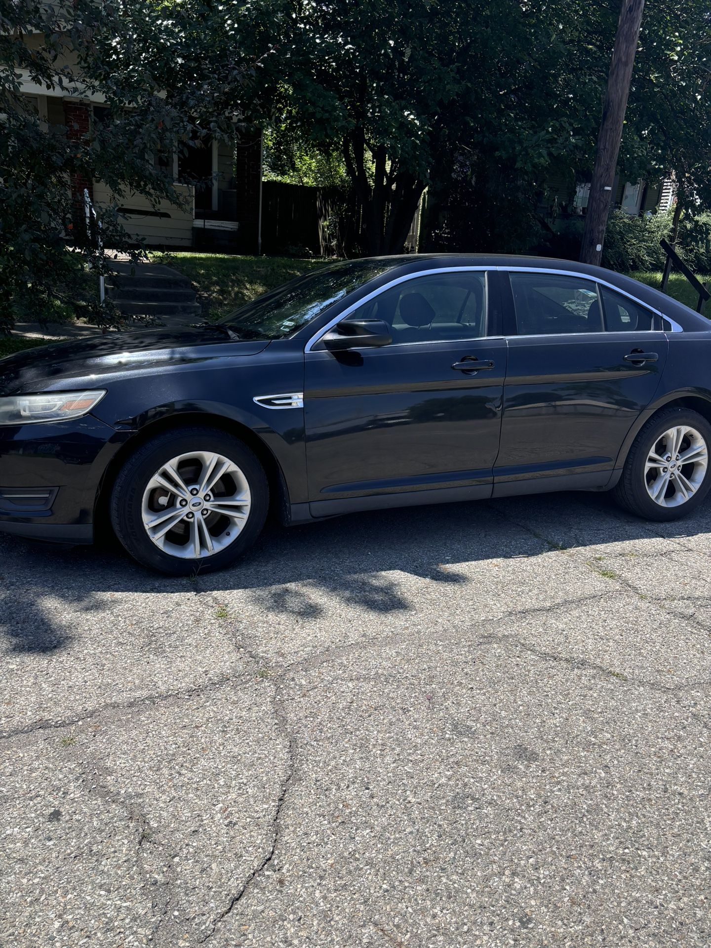 2013 Ford Taurus
