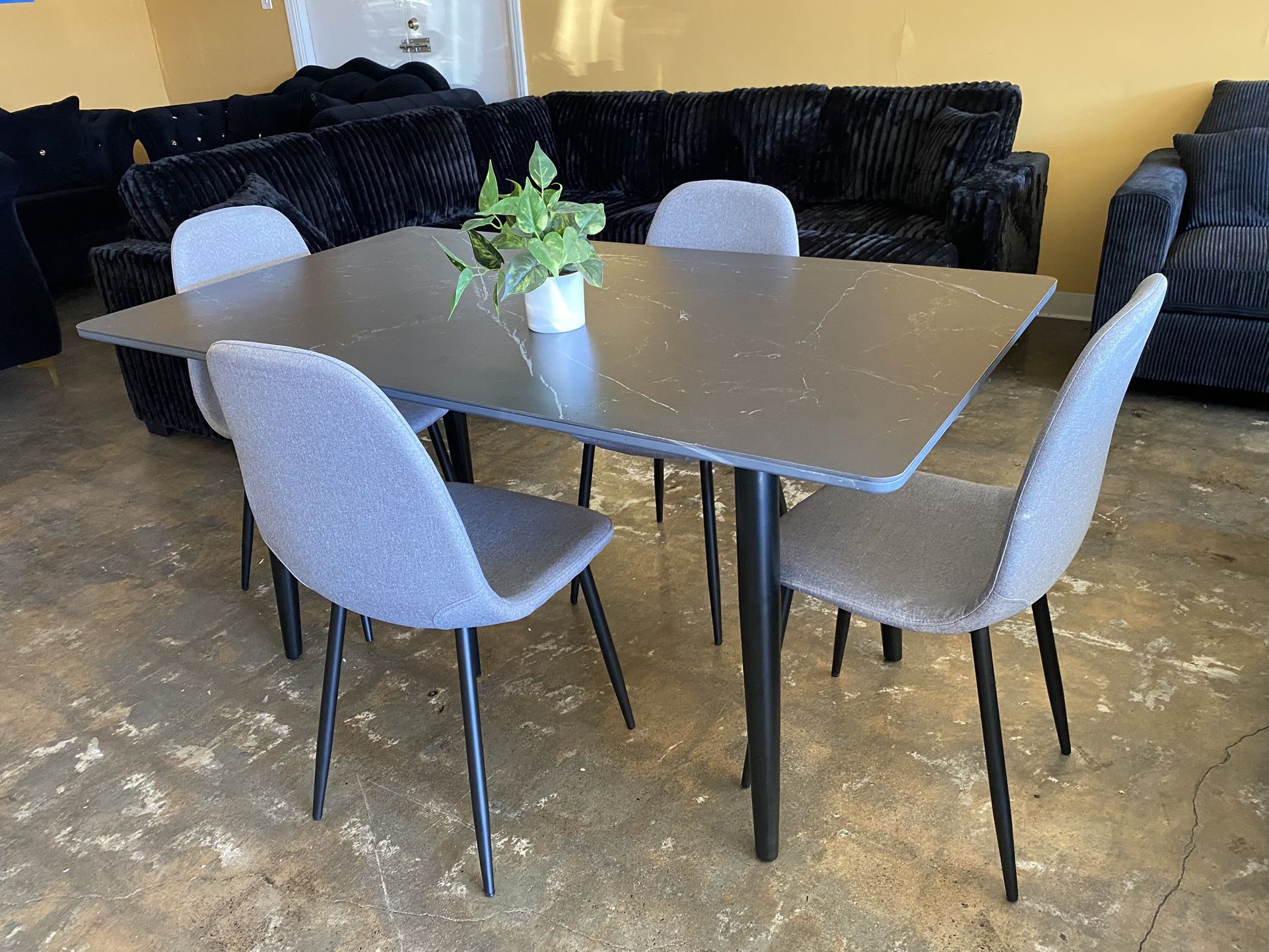 Mid-Century Modern 5 Pieces Dining Set