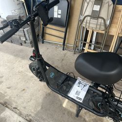 Scooter Semi Nueva Con Su Cargador 