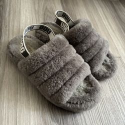 UGGS
