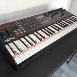 Akai MPK249 49-Key Keyboard Controller