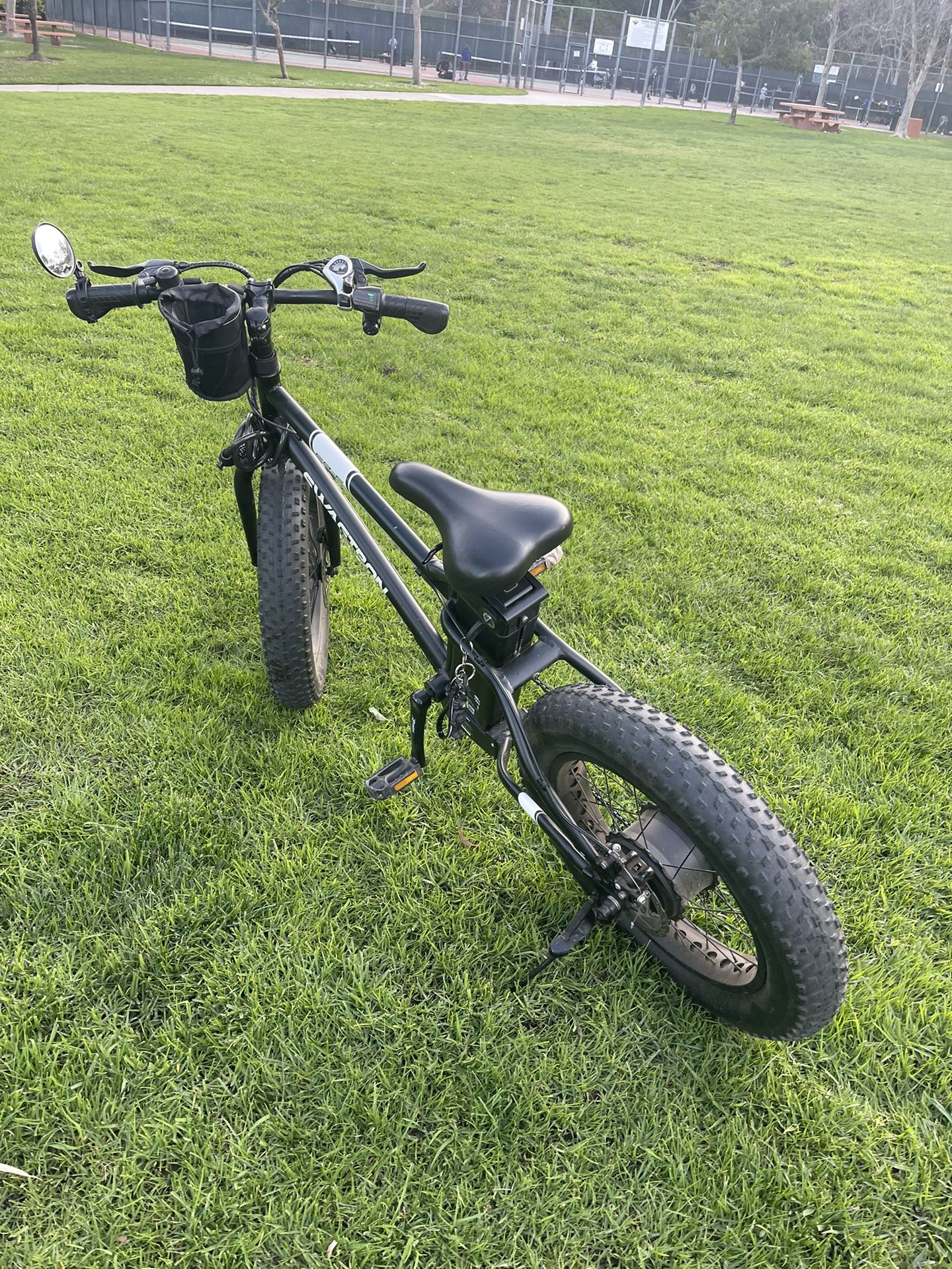 Swagtron EB6 Electric Bike