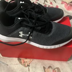 under armour shoes brand new size 10